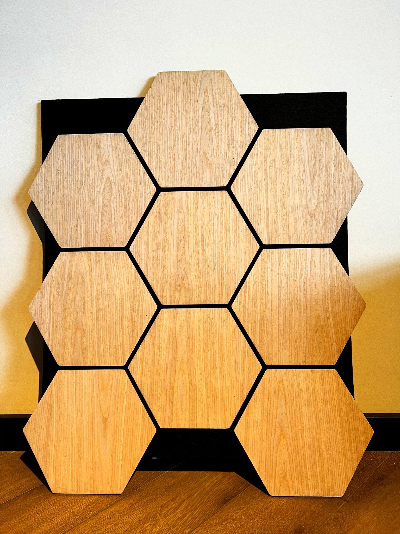 Hexagon Akupanel – Akoestische wandpaneel - Rustiek Eiken 80 x 65 x 2cm
