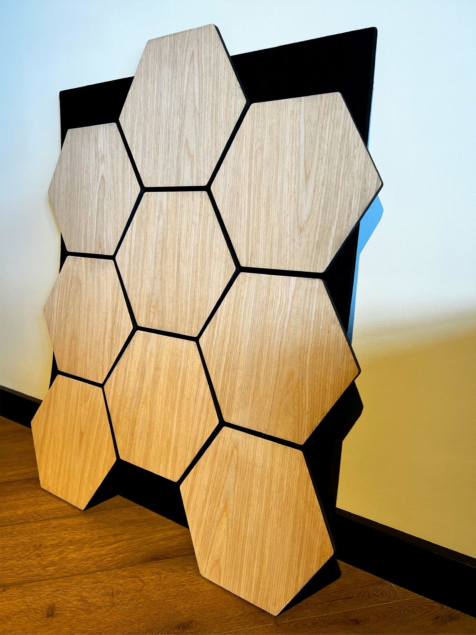 Hexagon Akupanel – Akoestische wandpaneel - Rustiek Eiken 80 x 65 x 2cm 3